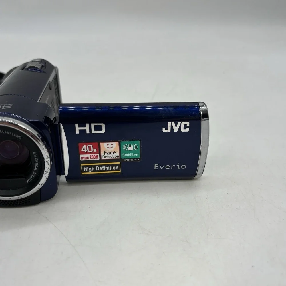JVC Everio GZ-HM30AU CAMCORDER- 20X OPTICAL ZOOM- HD VIDEO Untested